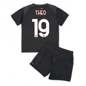 AC Milan Theo Hernandez #19 kläder Barn 2022-23 Hemmatröja Kortärmad (+ korta byxor)